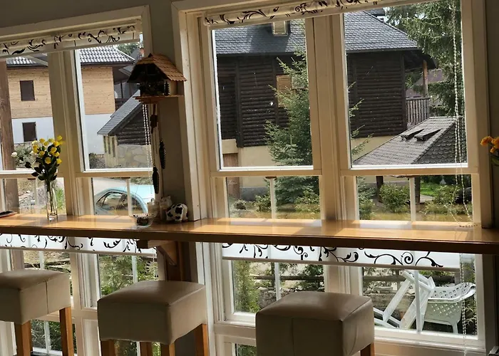 Vlasic House