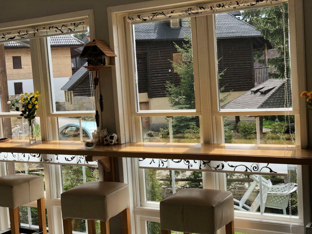 House Chalet *
